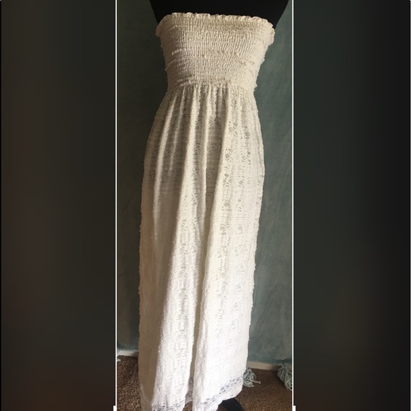Cream colored Strapless Lace Maxi Dress Size M/L - Picture 1 of 4
